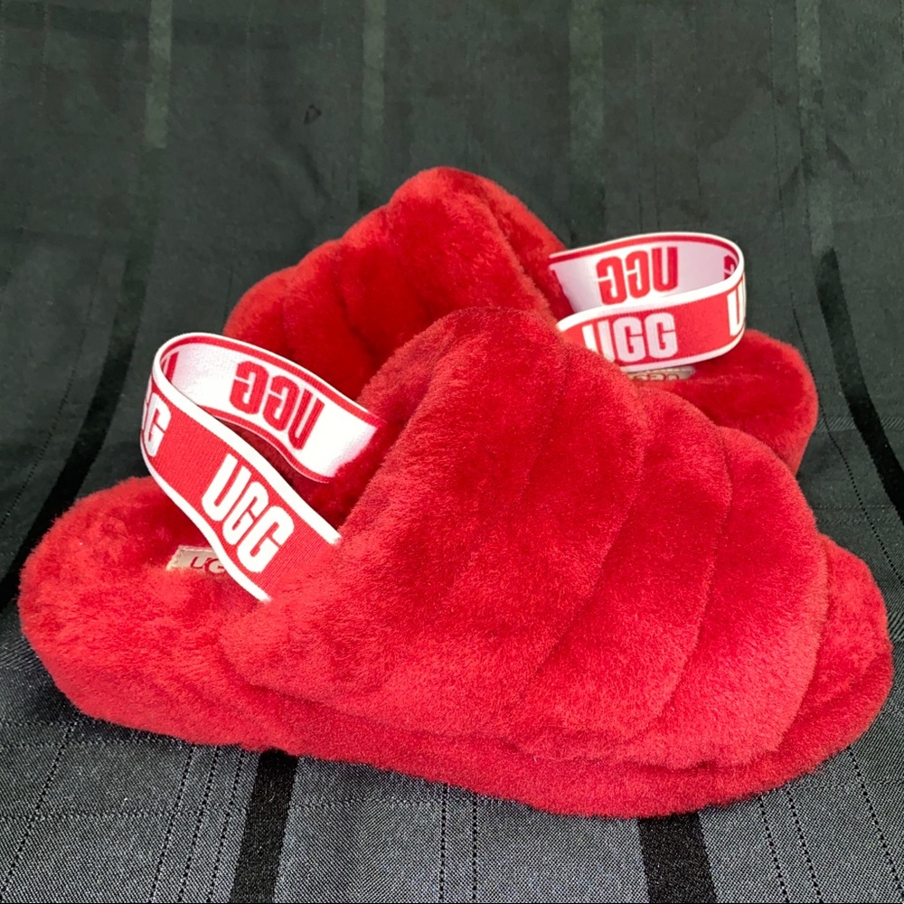 Women UGG FLUFF YEAH SLIDE size 8 NWT